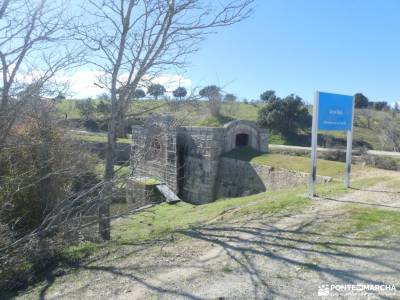 Caminos y Dehesas de Colmenar Viejo; senderos sierra de aracena pico de aguila tren de riotinto excu